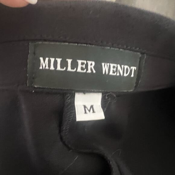 Miller Wendt Softknit Blazer Black Embroidered Crest Size Medium 2 Button Preppy - Picture 11 of 11